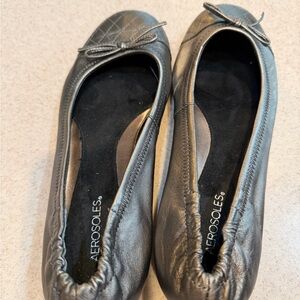 AEROSOLES Women's Quilted Silver Flats